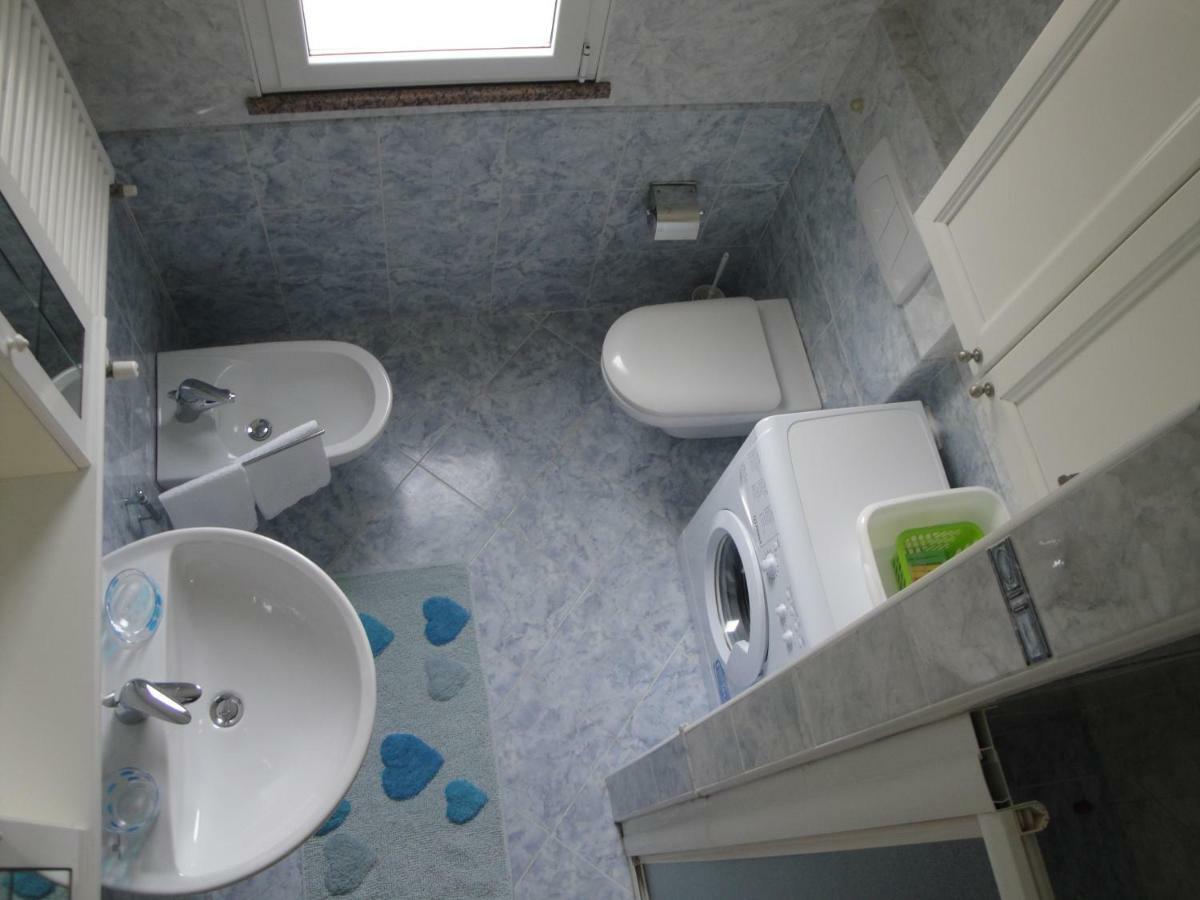 Aloe Beach Apartments, Ombrellone, Parcheggio E Uso Di Biciclette Gratis Rimini Ngoại thất bức ảnh