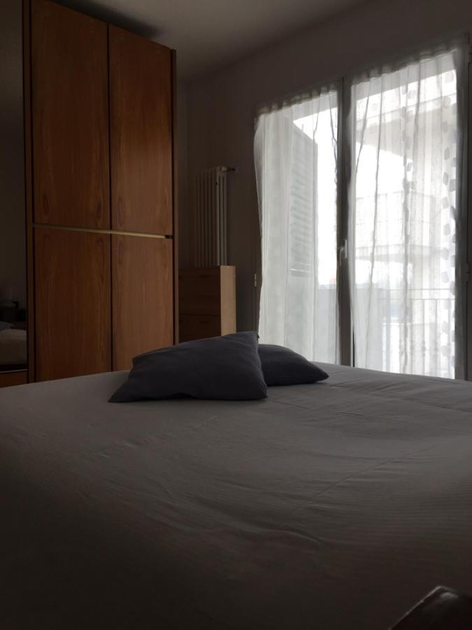 Aloe Beach Apartments, Ombrellone, Parcheggio E Uso Di Biciclette Gratis Rimini Ngoại thất bức ảnh