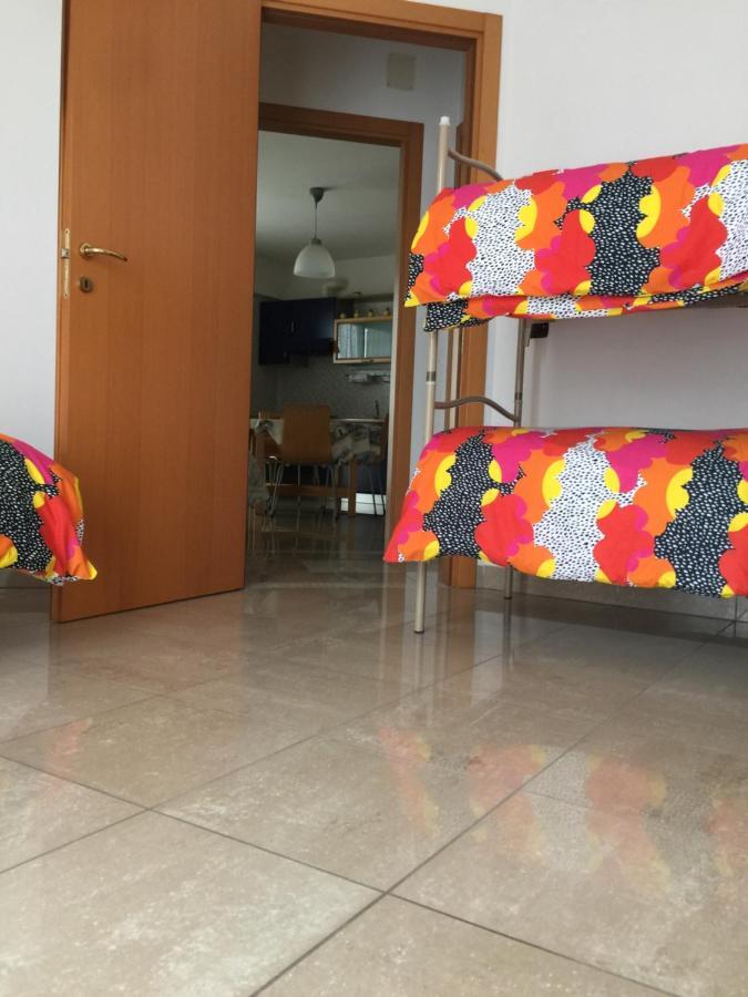 Aloe Beach Apartments, Ombrellone, Parcheggio E Uso Di Biciclette Gratis Rimini Ngoại thất bức ảnh