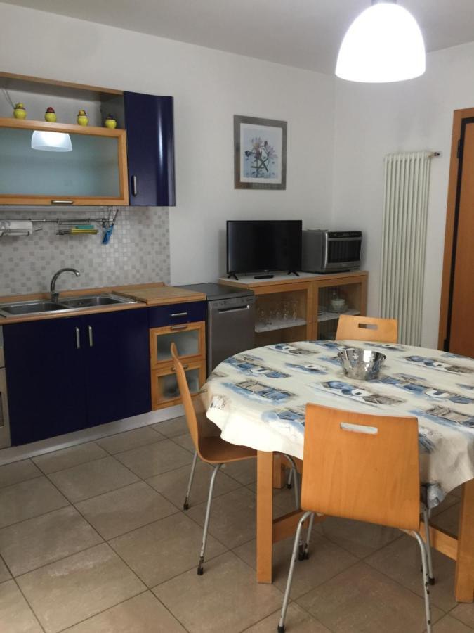 Aloe Beach Apartments, Ombrellone, Parcheggio E Uso Di Biciclette Gratis Rimini Ngoại thất bức ảnh