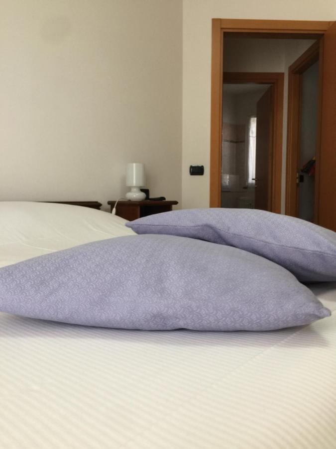 Aloe Beach Apartments, Ombrellone, Parcheggio E Uso Di Biciclette Gratis Rimini Ngoại thất bức ảnh