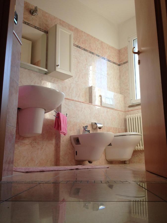Aloe Beach Apartments, Ombrellone, Parcheggio E Uso Di Biciclette Gratis Rimini Ngoại thất bức ảnh